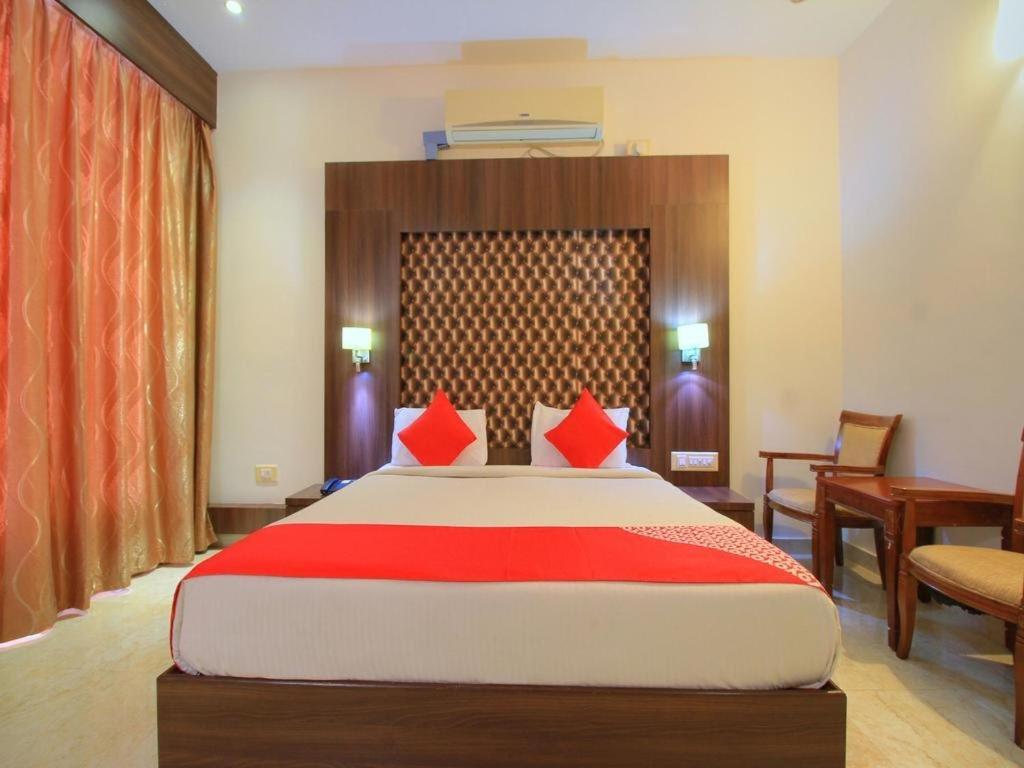 Grand Milestone Villa Mysore Buitenkant foto